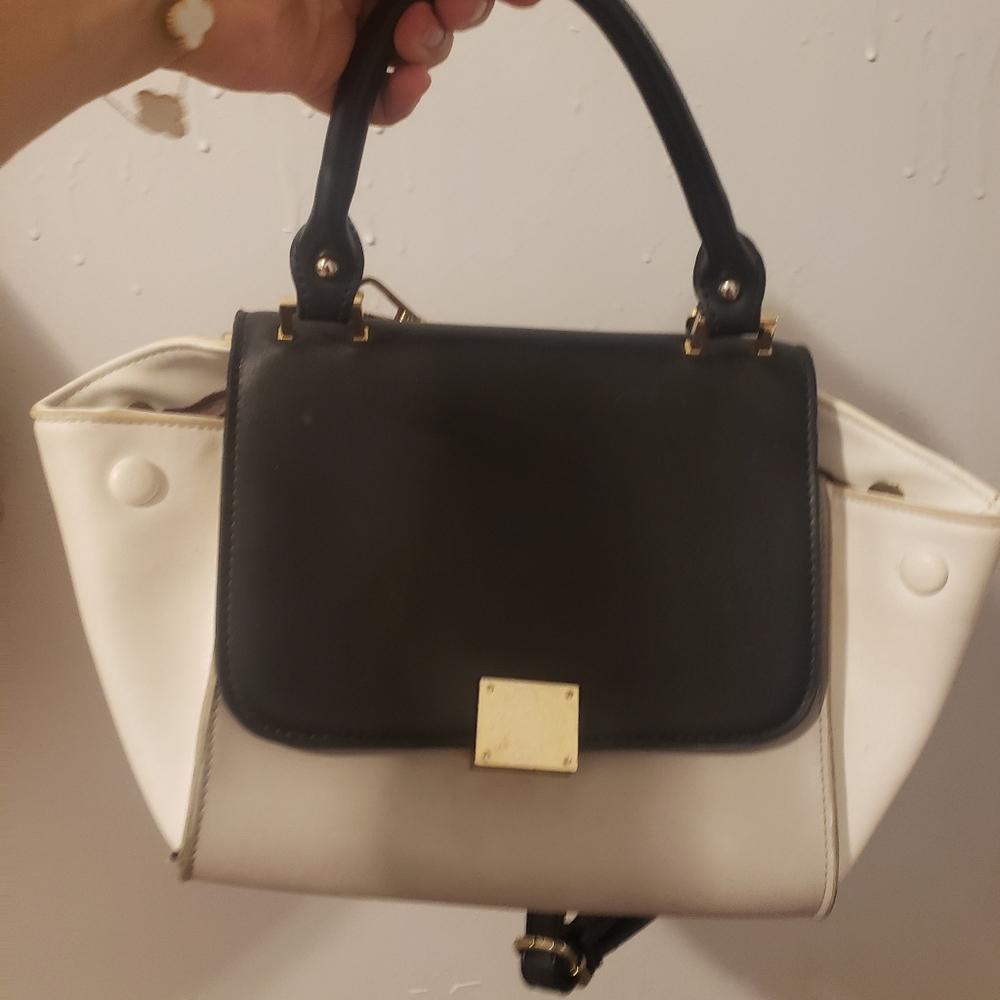 Bags - Picture 3 of 5